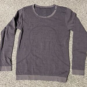Lululemon athletica Purple/Gray Patterned Long Sleeve Top